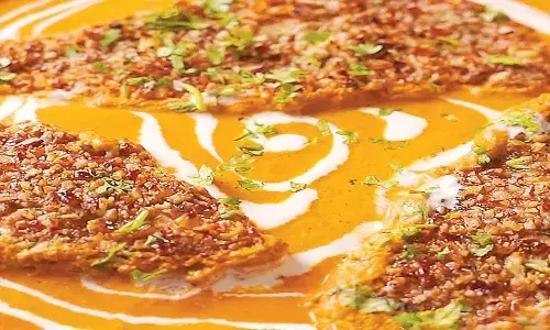 Nutty, spicy, and creamy: Red pecan pesto chicken recipe