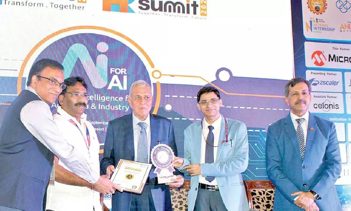 LIET bags multiple awards LIET bags multiple awards