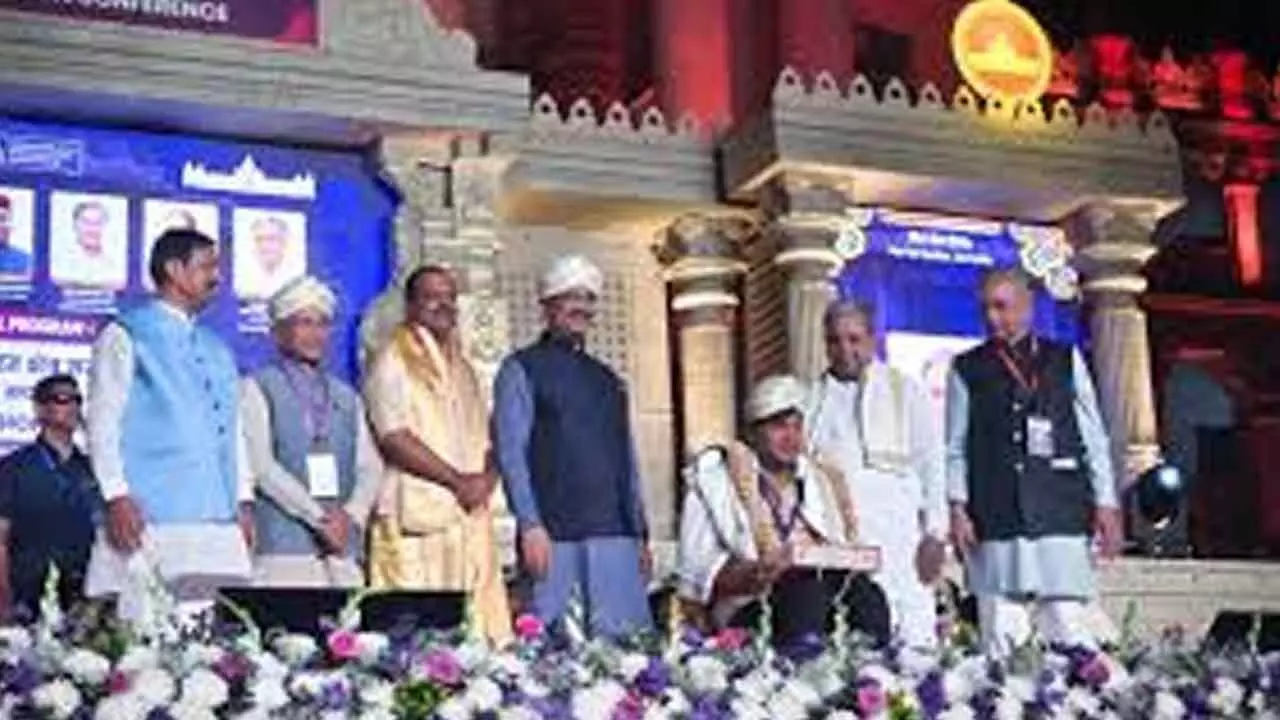 Dr Rahul Karad felicitated at 11th CPA Dr Rahul Karad felicitated at 11th CPA