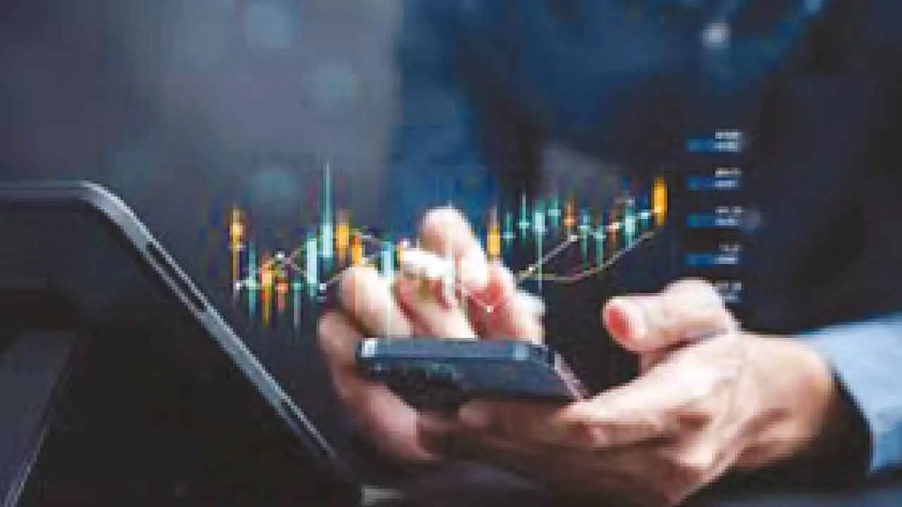 Two arrested in Rs 6 crore stock market fraud Two arrested in Rs 6 crore stock market fraud