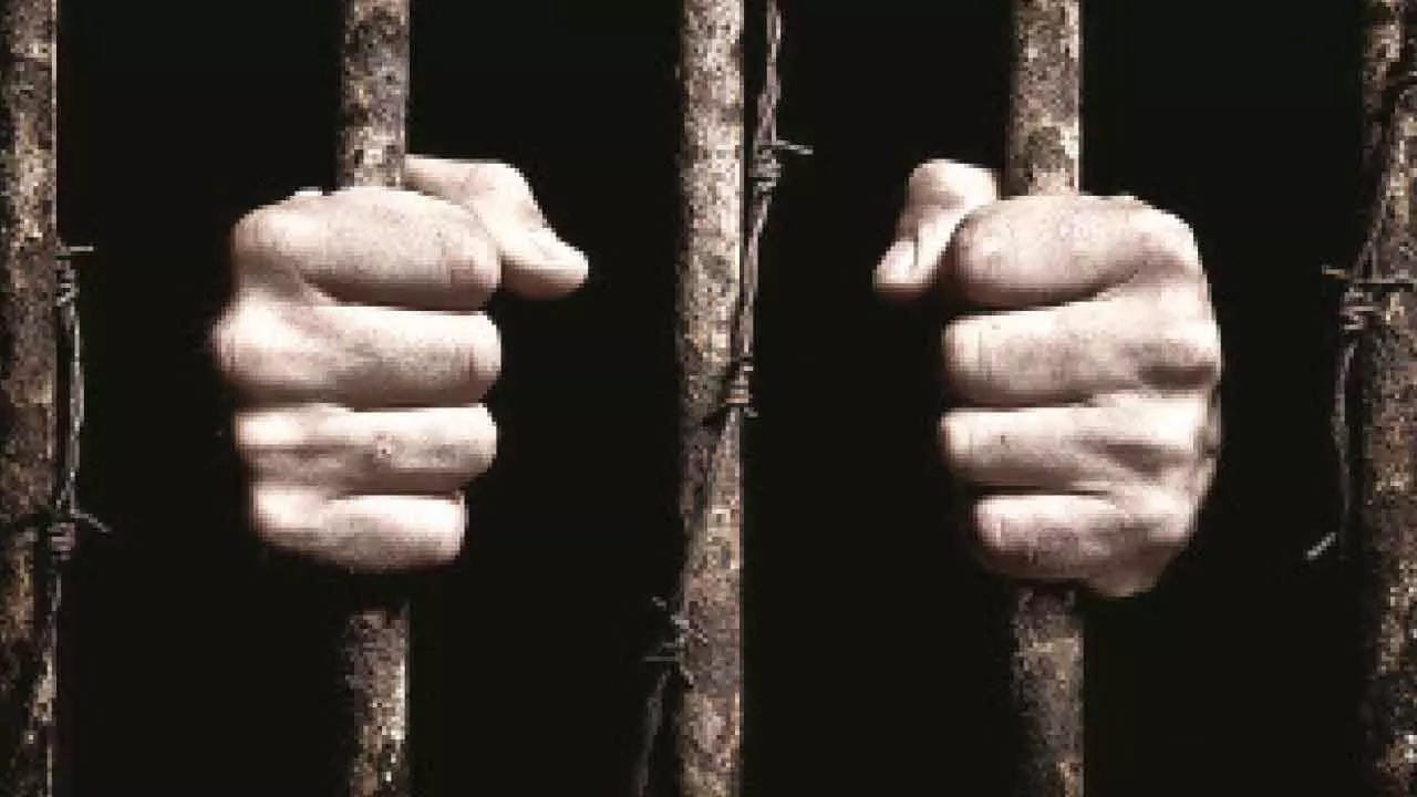 Shocking police brutality in Bhopal; two cops arrested, to face murder charges Shocking police brutality in Bhopal; two cops arrested, to face murder charges