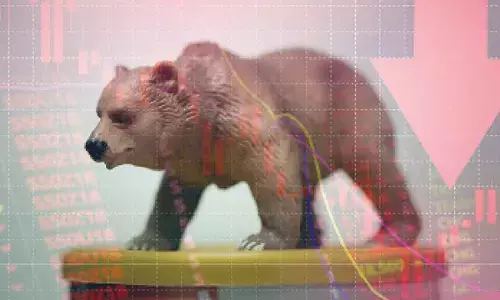 Mkts snap 3-day rally on profit-booking