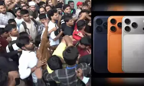 Scuffle erupts during iPhone 17 sale