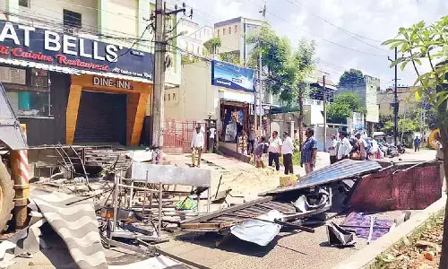GVMC removes stalls of night food court
