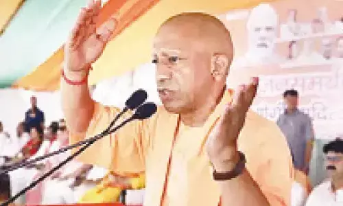 Yogi blames past govts for failing to make India a global power