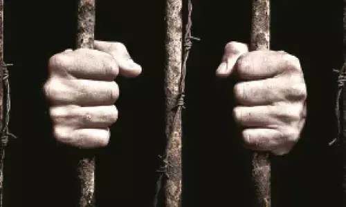 Rapido rider arrested; pistol, 11 mobile phones seized in Delhi