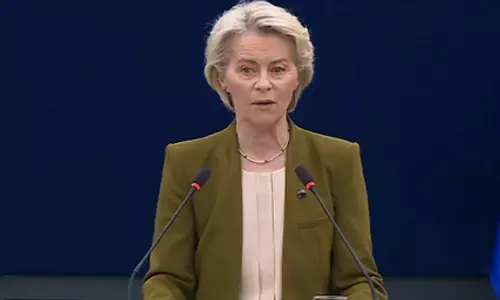 EU unveils tougher sanctions package against Russia under US pressure