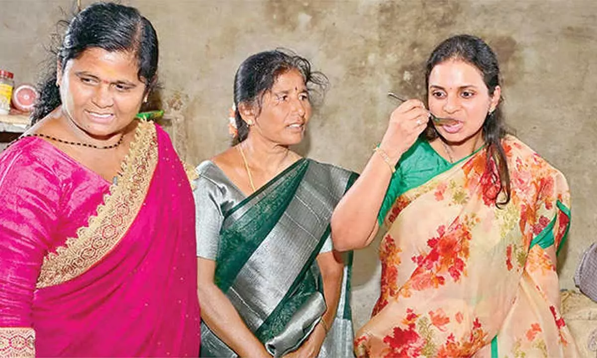 Ensure students get quality meals, clear lessons: Collector Siri Ensure students get quality meals, clear lessons: Collector Siri