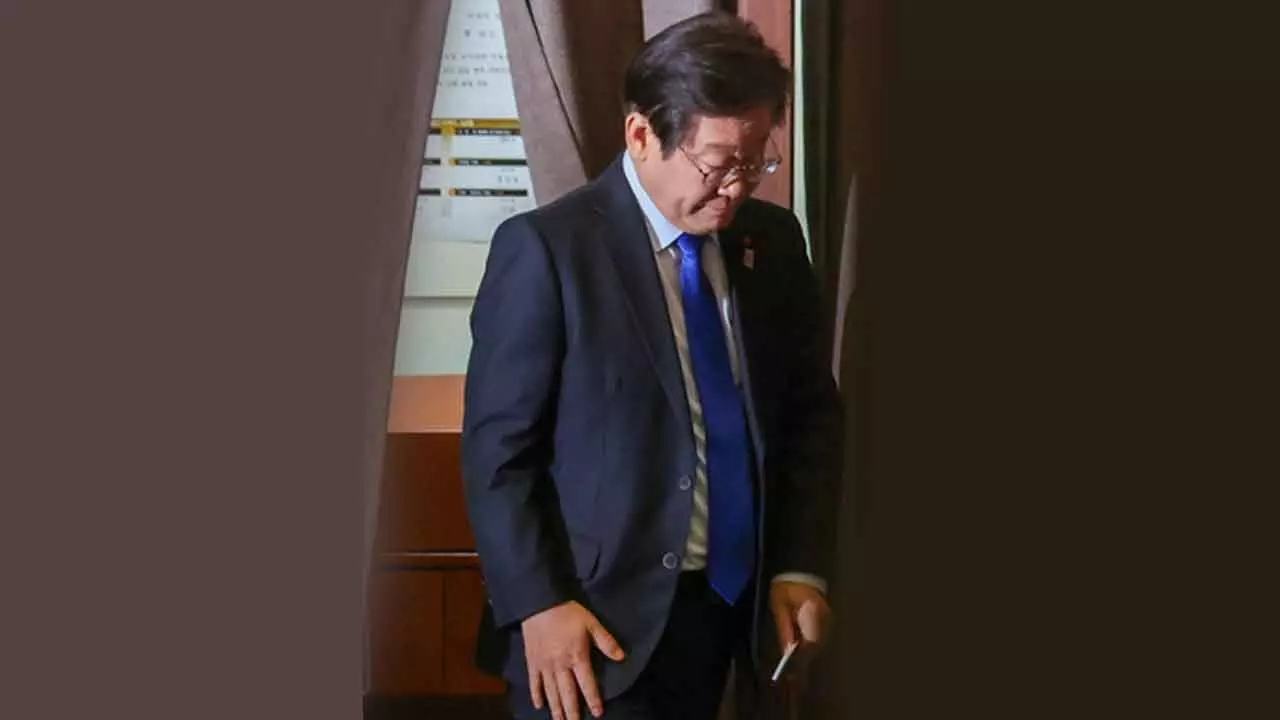 South Korean President Lee vows to build smart, independent military through defence reforms South Korean President Lee vows to build smart, independent military through defence reforms