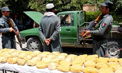 Afghan police seize 210 kg of illicit drugs, arrest 4 smugglers