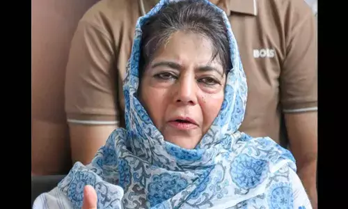 Mehbooba Mufti slams NC govt for allowing 99 pc of C-grade apple crop to go waste