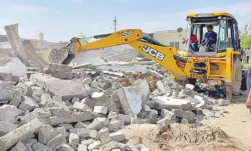 HYDRAA reclaims 300 acres of govt land in Gajularamaram