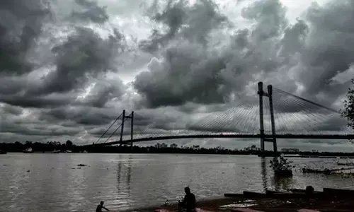 Met Office forecast rains in run-up to Durga Puja festival in Bengal