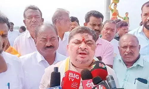 H-1B visa fee hike: Ponnam urges NRIs to invest in Telangana