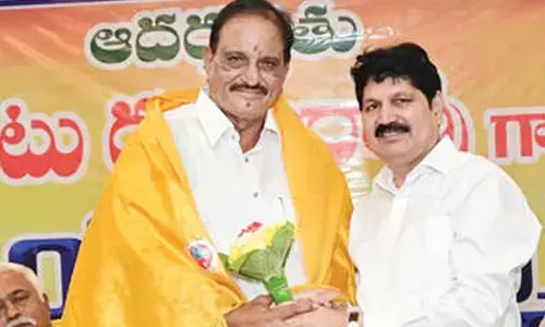 Model farmer felicitated in Bhadrachalam