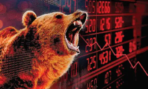 Stock markets decline for 3rd straight session on FII outflows, H-1B concerns