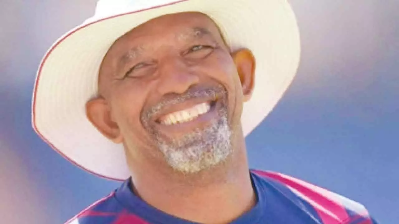 Every team has ability to beat India, says Simmons as B’desh gear up for Super 4s Every team has ability to beat India, says Simmons as B’desh gear up for Super 4s