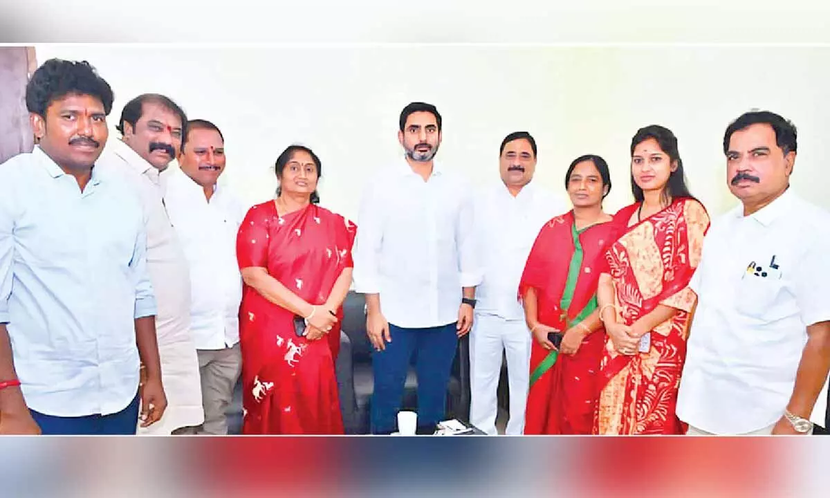 Anantapur public reps meet CM Naidu and Lokesh on RDT issue