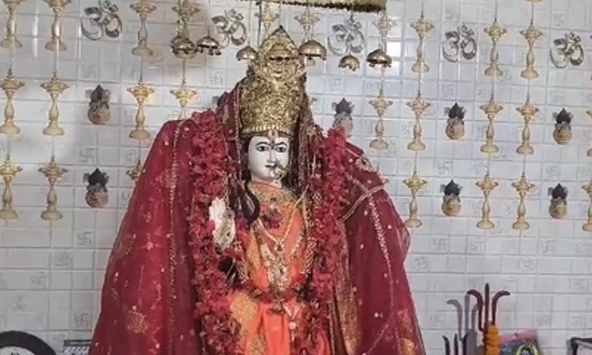 Police-run temple in Bihars Muzaffarpur draws huge crowds during Navratri