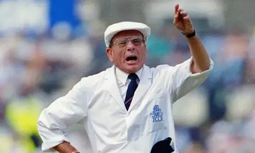 Dickie Bird dies aged 92