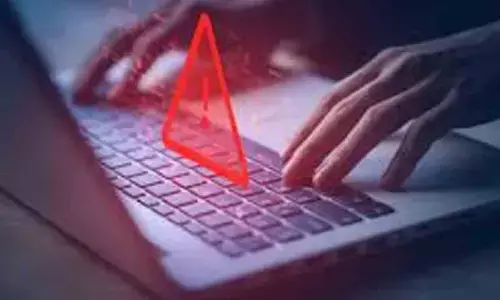 “Nazar Hati, Durghatna Ghati”: A Parent’s Guide to Protecting Young Adults from Online Frauds