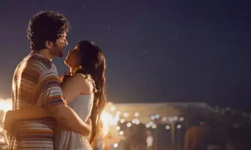 ‘Sogasu Chudatharama’ from ‘Telusu Kada’ wins hearts