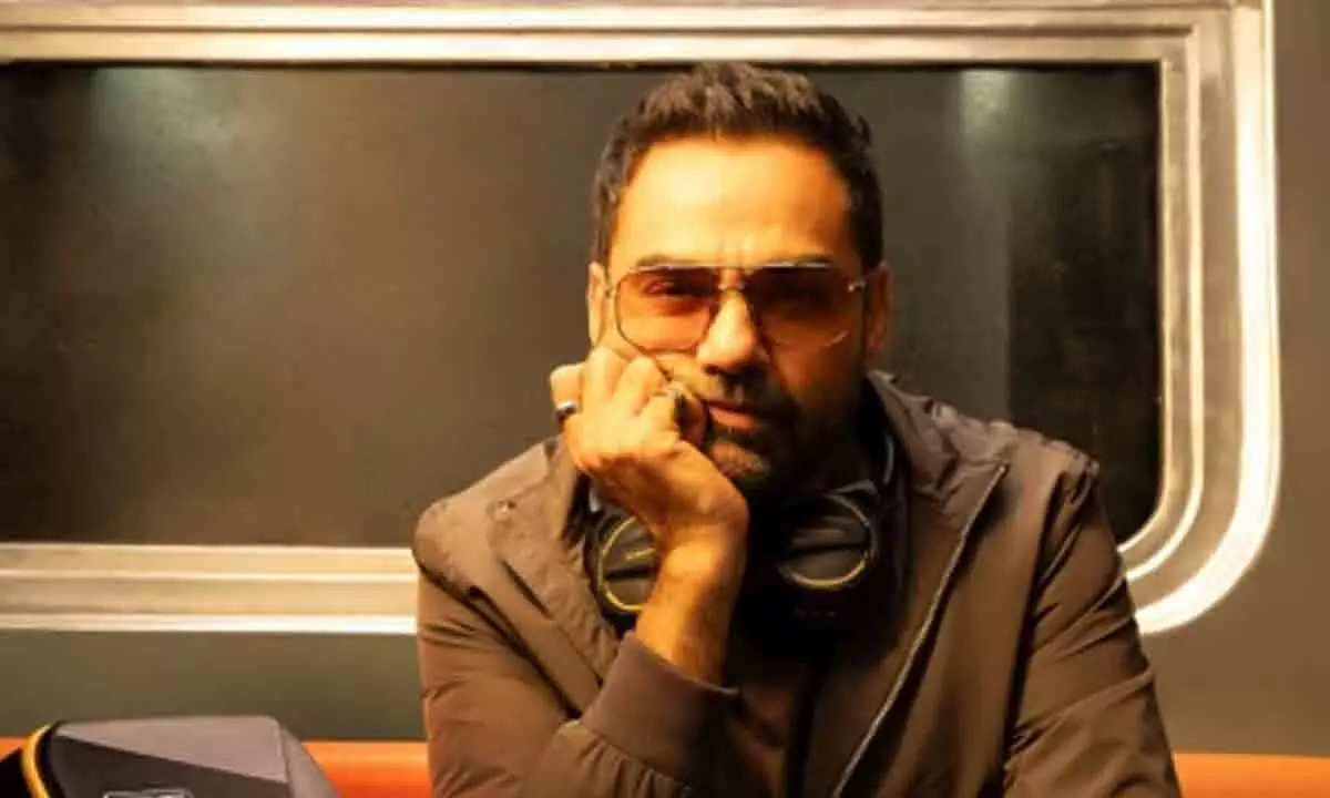 From Films to Fashion-Tech: Abhay Deol Talks Design, Music, and Nu Republic’s Triphop Range of Smart Backpacks From Films to Fashion-Tech: Abhay Deol Talks Design, Music, and Nu Republic’s Triphop Range of Smart Backpacks