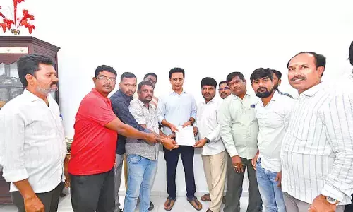 KTR rips into Revanth govt for cold-shouldering gig workers