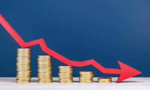 IT stocks continue to reel under pressure