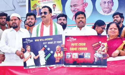 Youth Cong activists call for ‘Vote Chor’ to ‘Gaddi Chhod’