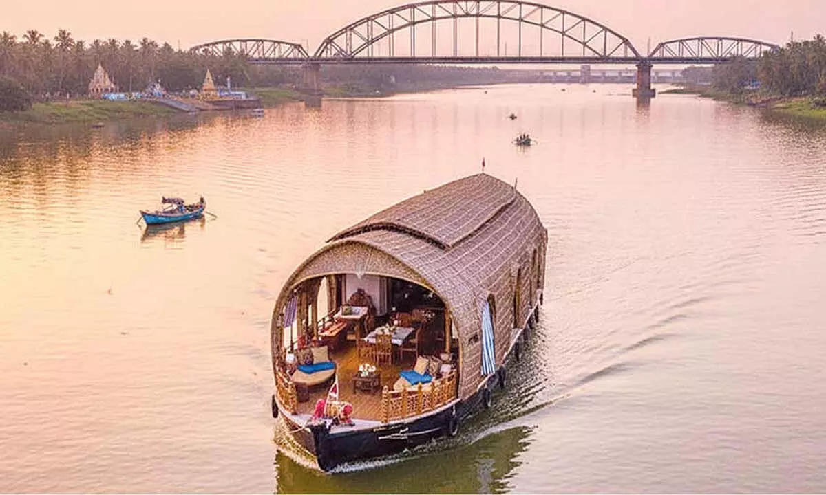 Kerala-style houseboats to boost tourism on Godavari Kerala-style houseboats to boost tourism on Godavari