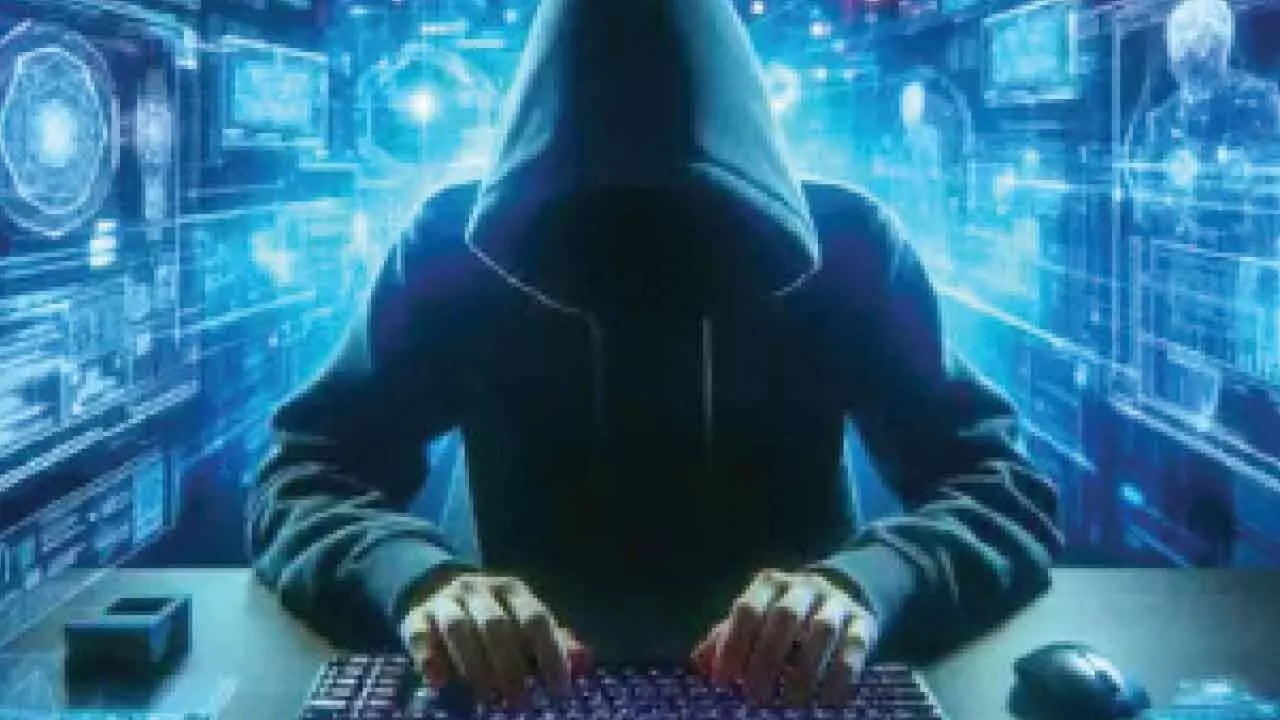 Hyd Police to open history sheets to rein in growing cybercrooks’ crimes Hyd Police to open history sheets to rein in growing cybercrooks’ crimes