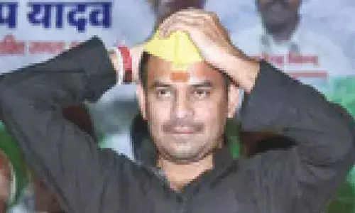 Lalu’s son floats new outfit