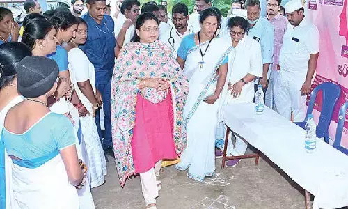 Early tests help women prevent cancer: Collector