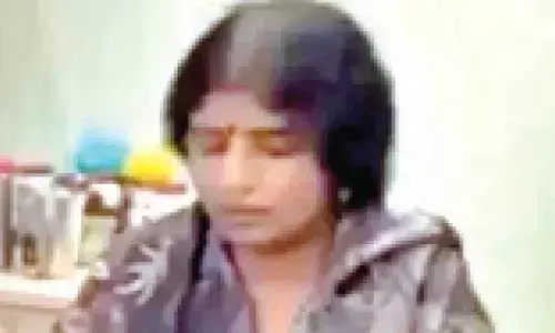 Ex DSP Nalini threatens live samadhi if dues not cleared by Navami