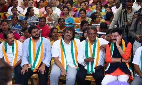 Congress Event in Shivamogga Reserves Stage Exclusively for Women Leaders