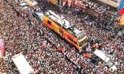 33 dead, several injured in stampede