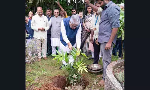 Bhupender Yadav plants one millionth tree at Heartfulness headquarters