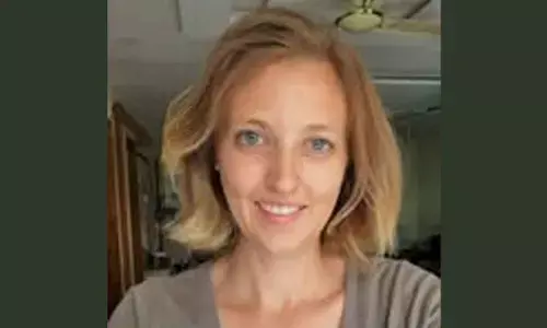 American woman hails affordability, accessibility of Indian healthcare after Rs 50 thumb treatment