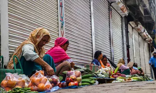 Prices of food items at Bengals retail markets skyrocket as festive season begins