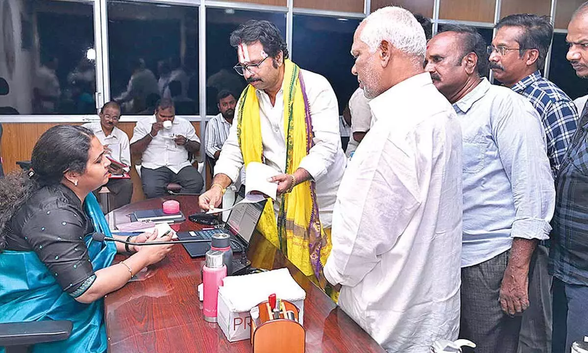 Fix Vinayaka Sagar Park issues immediately, demands Congress