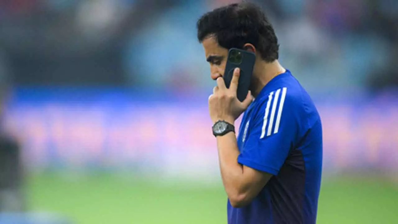 Asia Cup 2025 triumph: Gambhir, Kuldeep land in Ahmedabad, accorded hero’s welcome Asia Cup 2025 triumph: Gambhir, Kuldeep land in Ahmedabad, accorded hero’s welcome