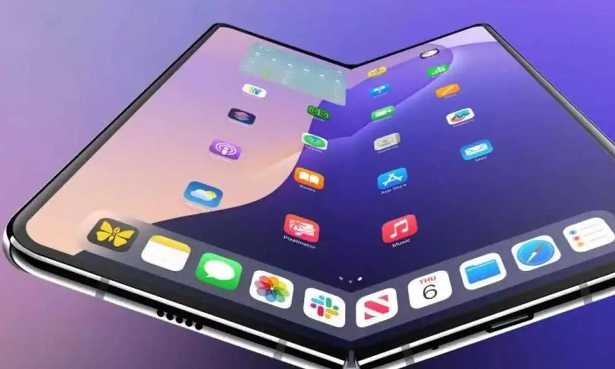 Samsung May Have Just Teased Apple’s Foldable iPhone Samsung May Have Just Teased Apple’s Foldable iPhone