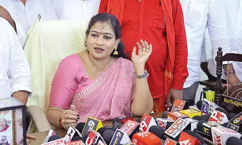 HM meets fishermen over bulk drug park