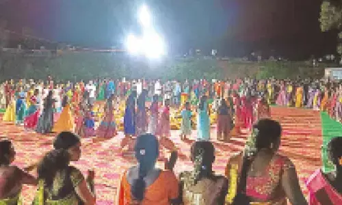 hmtv, Hans India host Bathukamma in Nakrekal town