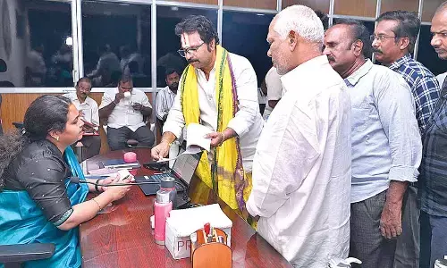 Fix Vinayaka Sagar Park issues immediately, demands Congress