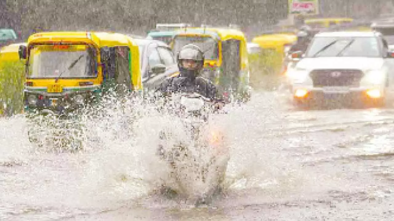 Heavy rain brings relief after days of heat and humidity Heavy rain brings relief after days of heat and humidity