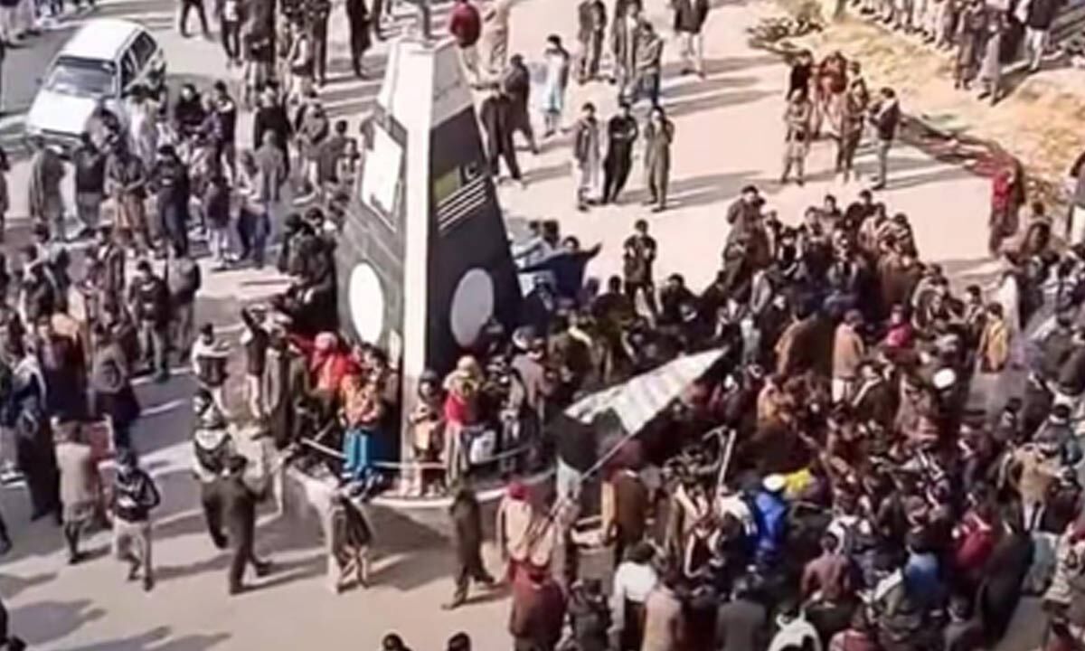 પાક. કબ્જાગ્રસ્ત કાશ્મીરમાં વ્યાપક હિંસા ૧૨ના મોત, રપ સૈનિકોને બંધક બનાવાયા