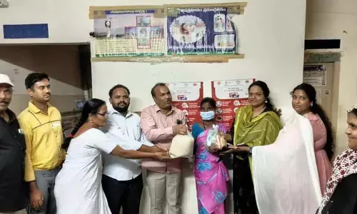 Nutrition Kits Distributed to TB Patients in Gadwal under Swasth Nari Sashakt Pariwar Abhiyan