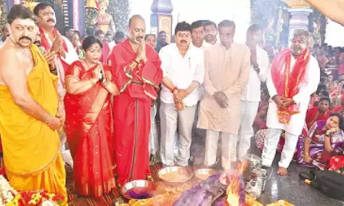 Mahishasura effigy burnt in Karimnagar as Dasara celebrations reach climax